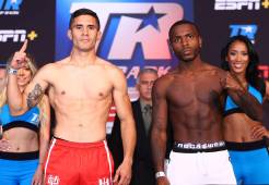Josec Ruiz junto a Henry ‘Moncho’ durante el pesaje de este viernes en la previa del combate.