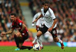 Varios equipos buscan a Bryan Ruiz y parece tener las horas contadas en el Fulham.