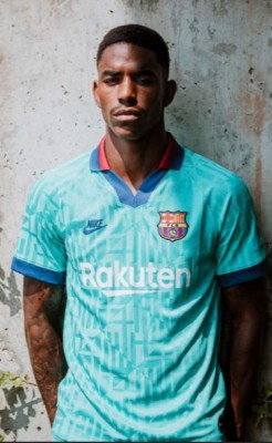 Barcelona presentó su tercera equipación bajo el lema: 'Nuestra ciudad, nuestro orgullo'