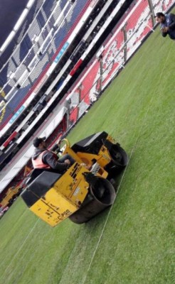 FOTOS: Así luce ahora el nuevo césped del Estadio Azteca que se estrenará hoy