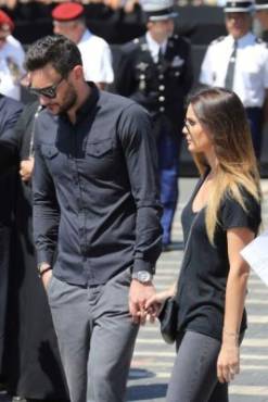 Belgium's assistant coach Thierry Henry (C-R) greets France's goalkeeper Hugo Lloris after the Russia 2018 World Cup semi-final football match between France and Belgium at the Saint Petersburg Stadium in Saint Petersburg on July 10, 2018.France reached the World Cup final on Tuesday after a second-half header from Samuel Umtiti gave them a 1-0 win against Belgium. / AFP PHOTO / GABRIEL BOUYS / RESTRICTED TO EDITORIAL USE - NO MOBILE PUSH ALERTS/DOWNLOADS