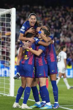 ¡12-2! Barcelona ridiculiza al Real Madrid y le receta una paliza histórica en la Champions League