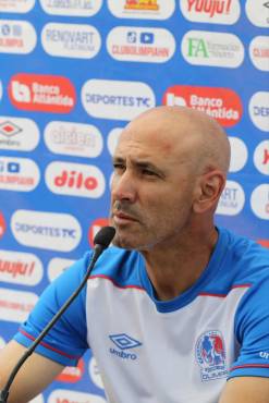 Espinel opina sobre el torneo con 12 clubes, responde a Rueda respecto a no parar en fechas FIFA y, ¿hay amaños en Liga Nacional?