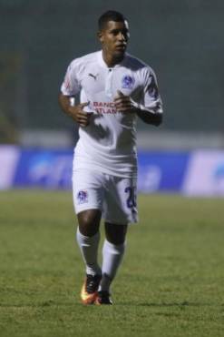 Oscar salas de Olimpia del Torneo Clausura -2017 de la liga Nacional.