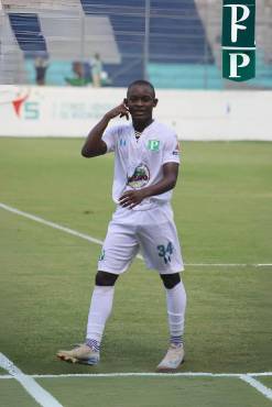 Las promesas que iluminan la Liga Nacional y que esperan convertirse en figuras: dos que ya brillan con 17 años