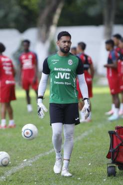 César Samudio ha recibido cuatro goles en cinco partidos con el Marathón.