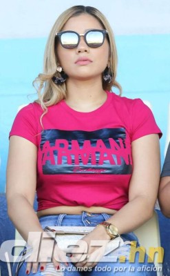 Las bellezas que llegaron al estadio Olímpico para el clásico Real España-Marathón