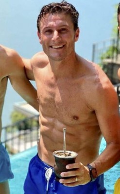 Fuertes y musculosos: Los 25 futbolistas ya retirados que se mantienen en buena forma física&nbsp;&nbsp;