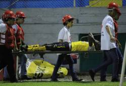 Román Valencia anotó su primer gol en Liga Nacional en 12 juegos con Real España. Pero al momento del tanto, se lesionó y se fue del juego.