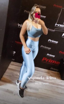 Así es Juliana, la espectacular rubia y futbolista que hace suspirar con sus fotos en Instagram