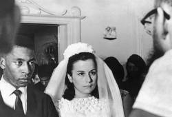 Pelé se casó por primera vez en 1966, a los 25 años, con Rosemeri Cholbi, con quien tuvo dos hijas –Kelly Cristina y Jennifer– y un hijo, el exportero Edinho.