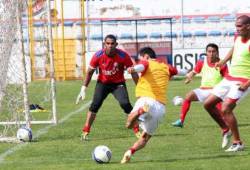 El arquero hondureño José Mendoza llegó esta temporada al Xelajú. (Foto: Prensa Libre)