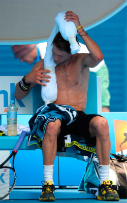 El calor hace desfallecer a los tenistas en el Open de Australia