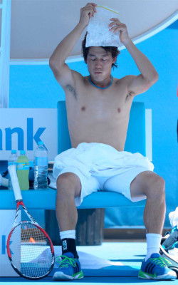 El calor hace desfallecer a los tenistas en el Open de Australia