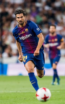 Ellos podrían haber jugado el Clásico Real Madrid-Barcelona en el otro bando