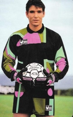 Los uniformes más feos del mundo que han utilizado los porteros