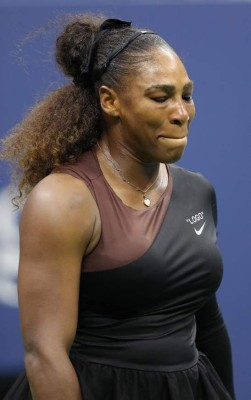 Lágrimas, dolor e insultos: Serena Williams perdió el control en la final del US Open