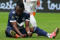 El atacante hondureño Alberth Elis perdió brillo con el descenso del Burdeos en el fútbol de Francia.