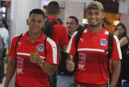 Bryan Moya y Alexander López previo a volar hacia Costa Rica.