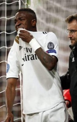 En fotos: Las desgarradoras imágenes de Vinícius Jr contra el Ajax en el Bernabéu