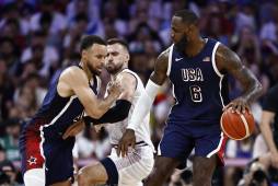 LeBron, Curry y Durant se juntaron: Así le fue a la selección de Basketball de Estados Unidos en su debut en París 2024
