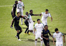 Olimpia sale vivo en su visita al Platense y está a un empate de la final