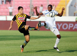 Olimpia le pasa por encima al Real España y sigue más líder