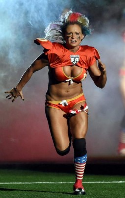 GALERÍA: Fútbol americano en lencería, la belleza que revoluciona el deporte