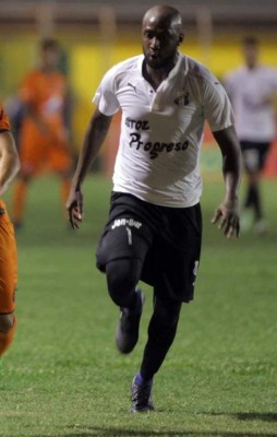 RUMORES Y FICHAJES: Olimpia y Real España pierden un objetivo, Juticalpa firma delantero