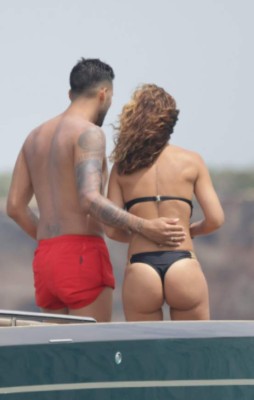 Fotos: exjugador del Real Madrid pasa increíbles vacaciones con su hermosa esposa en Ibiza