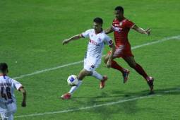 Enfrentamiento entre Olimpia y Real Sociedad en el juego de ida en el Torneo Clausura 2021-22.