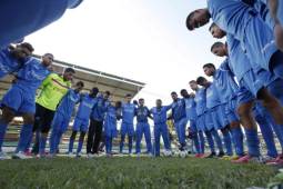 La Sub 17 de Honduras realiza sus últimos entrenamientos previo a su debut contra Jamaica. FOTO Neptalí Romero