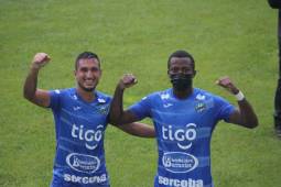 El hondureño entró al partido para lograr la remontada de su equipo y darle la esperanza de aferrarse a la Primera División de Costa Rica.