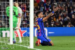 El Barcelona no ha podido encontrar el gol ante el Galatasaray en el Camp Nou.