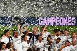 Real Madrid ya recibió su copa 34 de la Liga de España. Así fue el tremendo festejo por la nueva conquista.