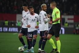 Con Messi y Neymar en la cancha, el PSG no pudo ante el Niza. FOTO: AFP