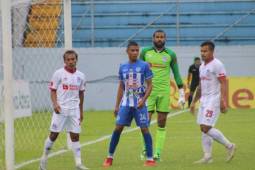 Josué Galindo es el único futbolista del Victoria inscrito como Sub-18. Tiene 15 años. Foto: Edgar Witty