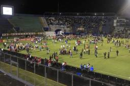 El estadio Nacional fue sede de una noche triste el sábado cuando se iba a jugar el clásico capitalino.