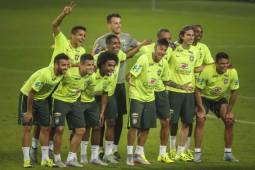 Entrenamiento del equipo de fútbol de Brasil en el estadio Beira-Rio , en Porto Alegre previo al partido de fútbol amistoso contra Honduras en la preparación para la próxima Copa América 2015 Foto AFP