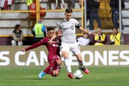 Enfrentamiento entre Saprissa y Montreal Impact en partido de ida en Costa Rica.