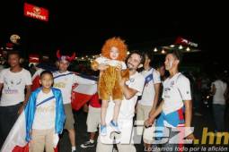 Aficionados de Olimpia celebran en las calles de Tegucigalpa y de San Pedro Sula la copa 29 Foto Diez
