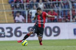 Roger Rojas junto con Jonathan McDonald son los líderes de goleo en el fútbol de Costa Rica. (Foto: Nación).