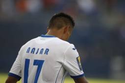 Andy Najar se lamenta una de las tantas ocasiones que Honduras creó ante Haití y que no se pudieron concretar. FOTO: Juan Salgado
