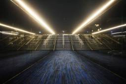 Los Accesos a los camerinos son un espectáculo, muchos se preguntan si es un hotel cinco estrellas.