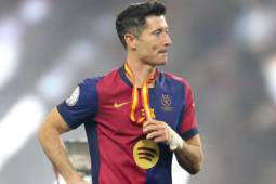 Lewandowski recibe dos ofertas para dejar Barcelona: la decisión que tomó el delantero