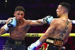 Teófimo López retuvo su cinturón de campeón tras vencer a Jamaine Ortiz por decisión unánime.