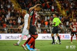 En la Liga de Costa Rica se podrán reanudar los entrenamientos.