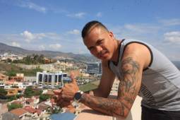 Arnold Peralta siempre fue un apasionados por los dibujos en su cuerpo. Tiene cerca de 20 tatuajes.