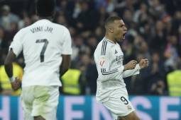 Real Madrid y Atlético empataron en el derbi de LaLiga: Julián y Mbappé marcaron los goles