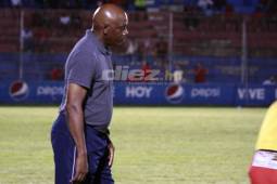 Raúl Martínez Sambulá dice que la derrota ante Motagua no cambia nada en su equipo. Foto DIEZ